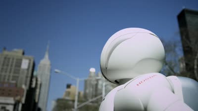 ASIMO Visits The Big Apple 