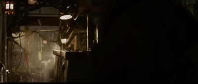 Total Recall 2012 - Quaid Discovers And Uses Implantable Phone