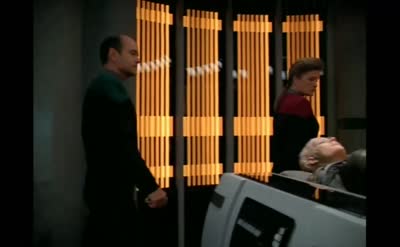 Seven of Nine - Disconnection from The Borg 